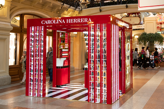 Промо-зона CAROLINA HERRERA